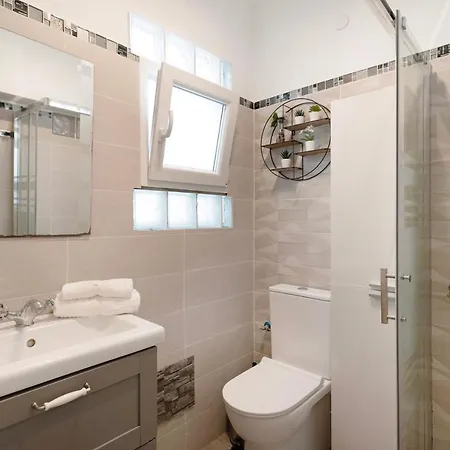 Piso Leon Y Castillo Arrecife